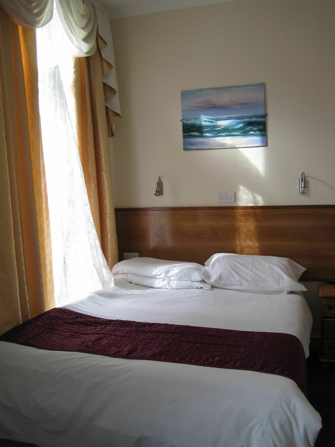Apollo Hotel Kings Cross London Ngoại thất bức ảnh